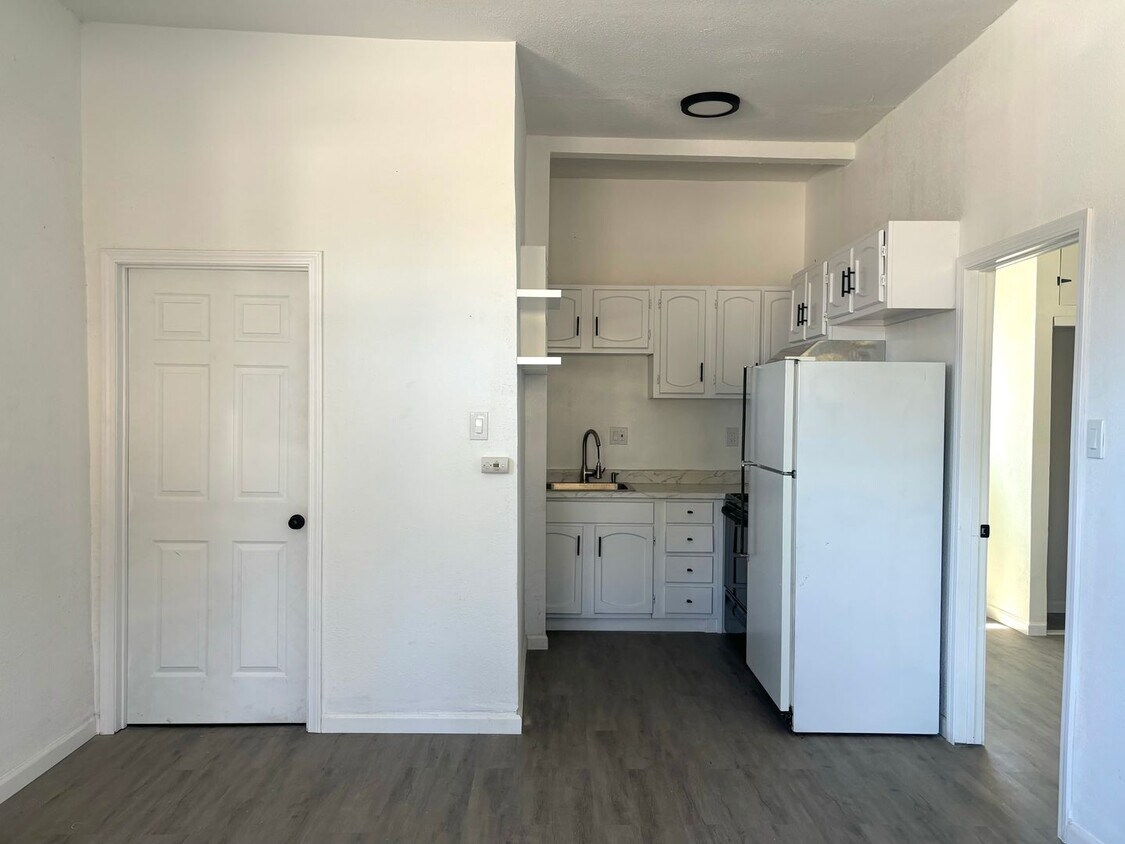 Foto principal - 395 Umbarger Rd