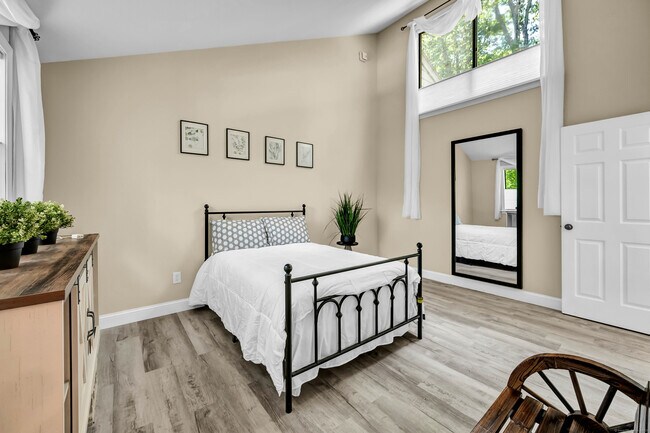 Foto del edificio - 213 Ledge Dr