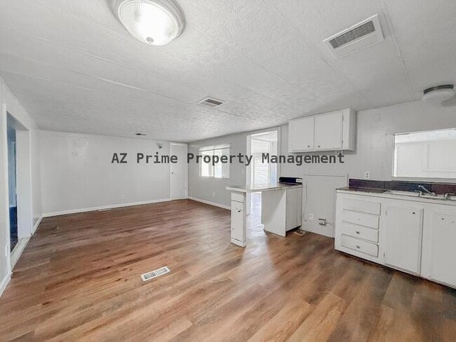 Foto del edificio - 17401 E Meadow Ln