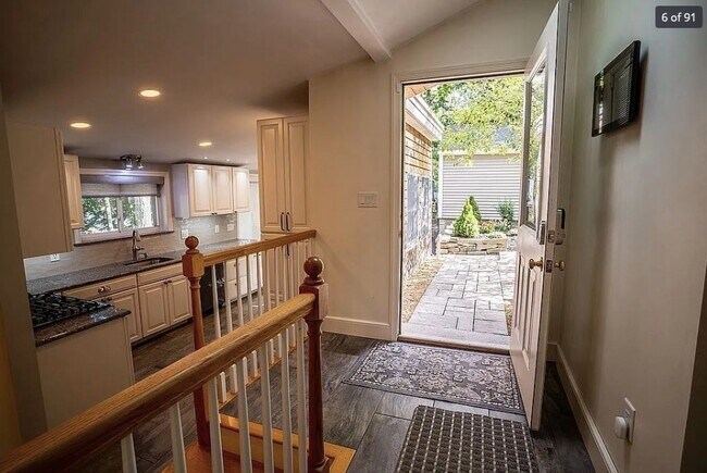 Foto del edificio - 52 Lake Shore Dr S