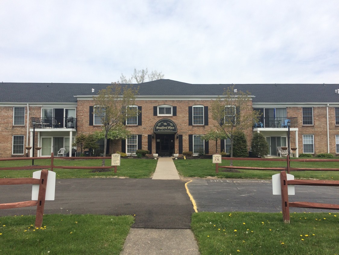 Bradford Place Apartments - Hamburg, NY | Apartments.com