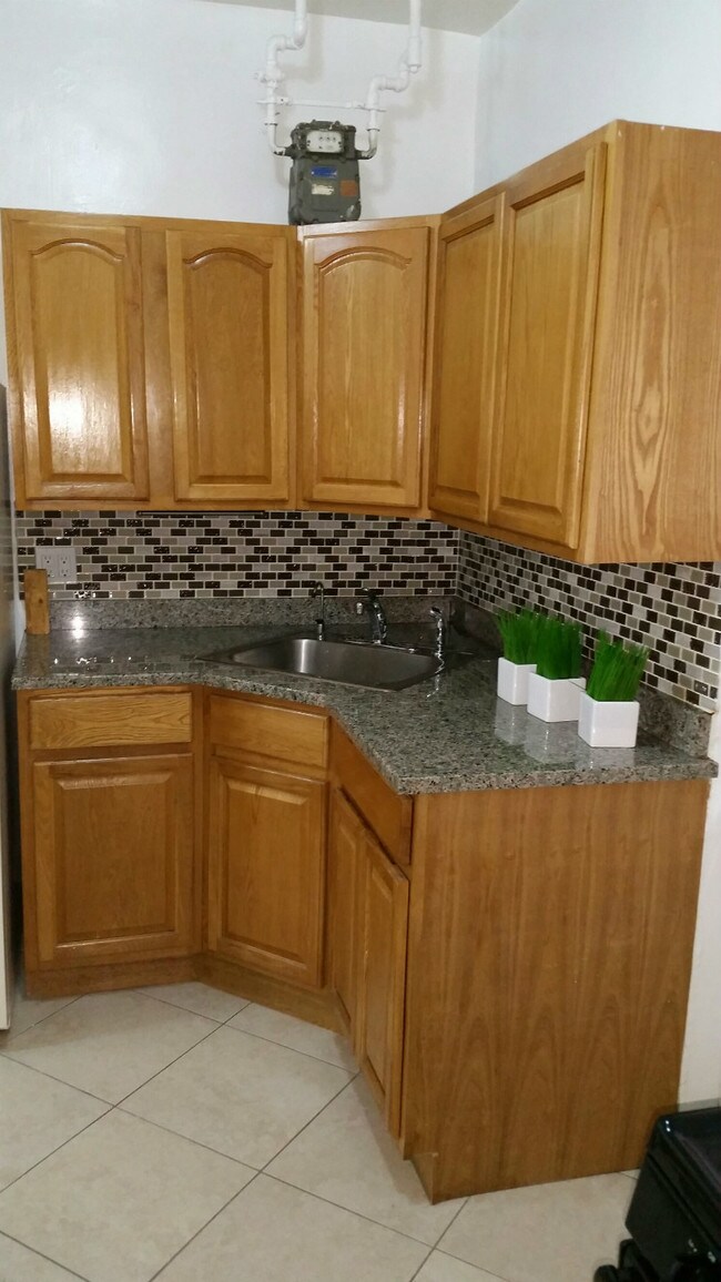 Foto del edificio - 2127 35th St