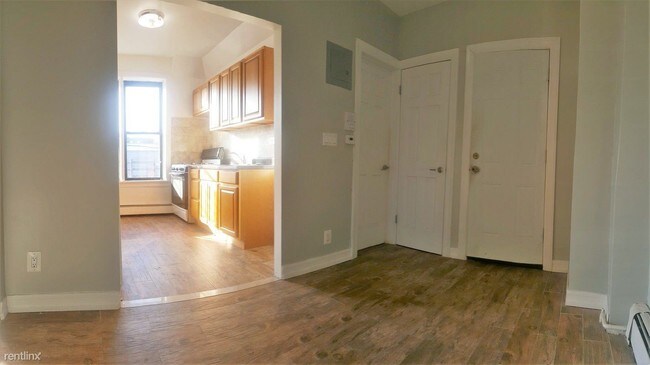 Foto del edificio - 223 E 34th St