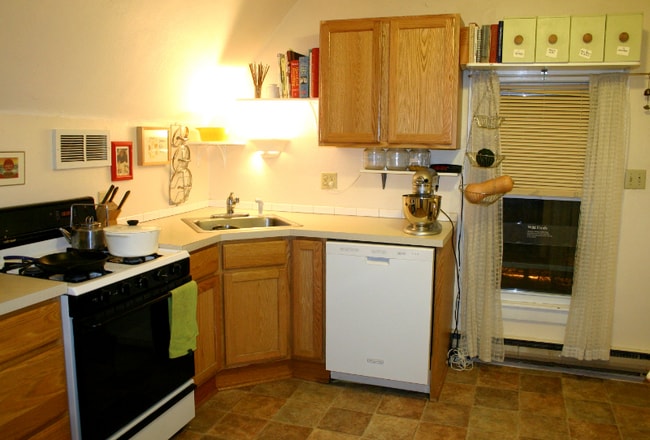 Building Photo - 1046 Jenifer St