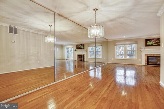 Building Photo - 7783 Heatherton Ln