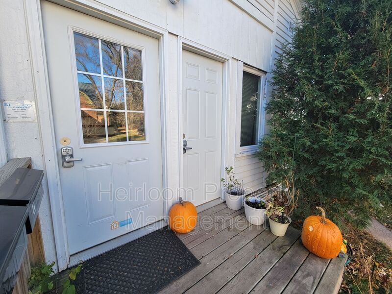 2007 E 1st St Unit 02, Duluth, MN 55812 Condo for Rent in Duluth, MN