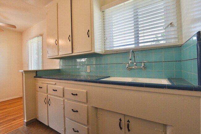 Foto del edificio - 10834 Bloomfield St