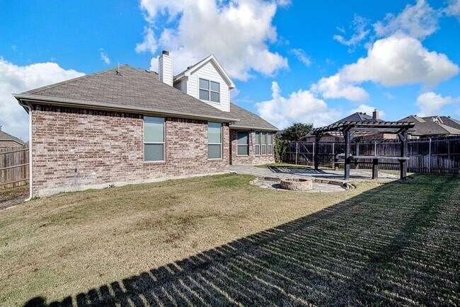 Foto del edificio - Spacious 4BR House in Burleson