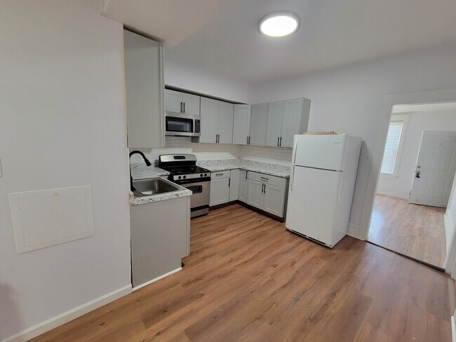 Foto del edificio - 104-108 Madison St