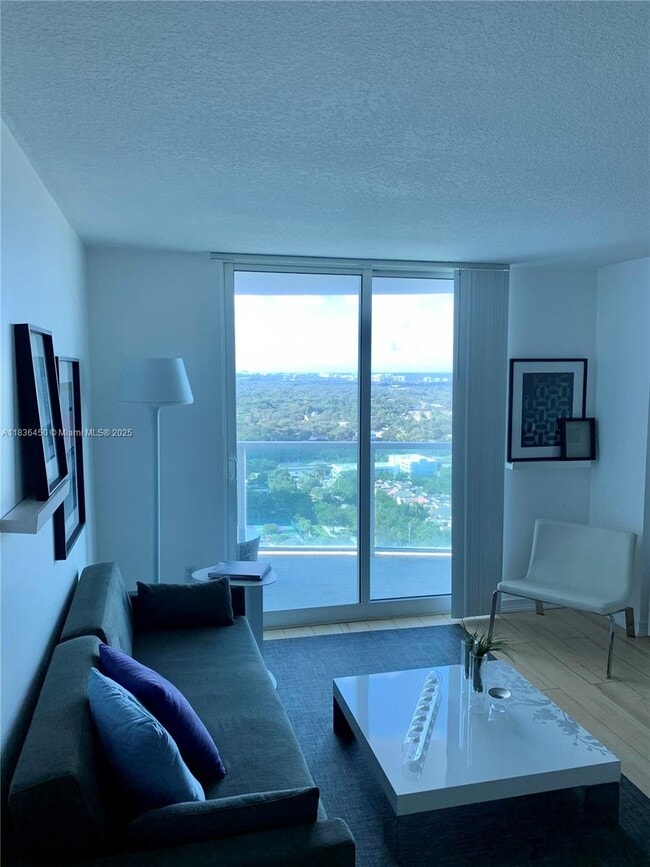 Building Photo - 2101 Brickell Ave