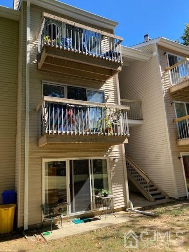 Building Photo - 148 Applegate Ln