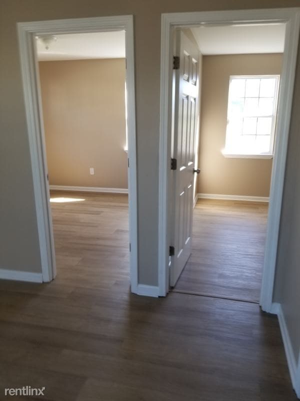 Building Photo - 3 br, 2 bath House - 214 Oak PL