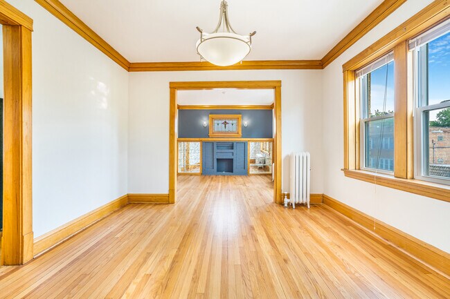 Foto del edificio - 2536 N Lavergne Ave