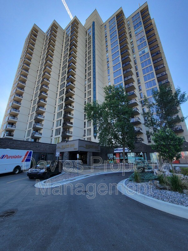 Photo du bâtiment - 10149 Saskatchewan Dr NW