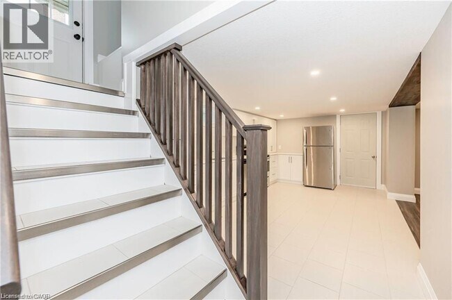 Photo du bâtiment - 200 Sheldon Ave N