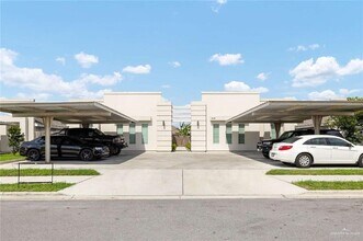 Building Photo - 2109 Canyon Dr