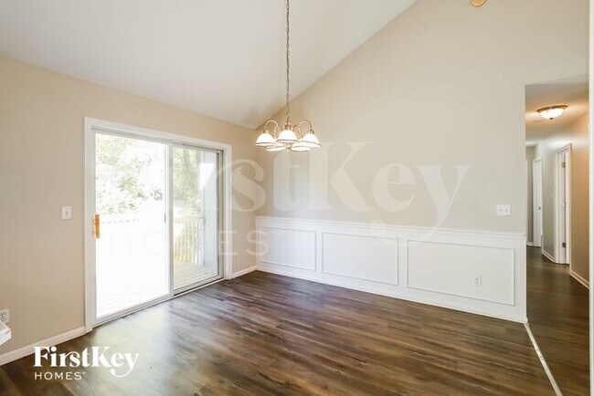 Foto del edificio - 8024 N Spruce Ave