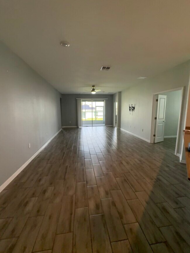 Foto del edificio - 1185 Saguaro St