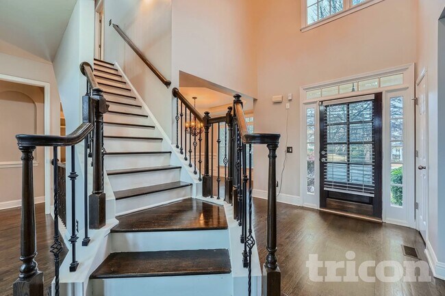 Building Photo - 6660 Granite Gate Pass