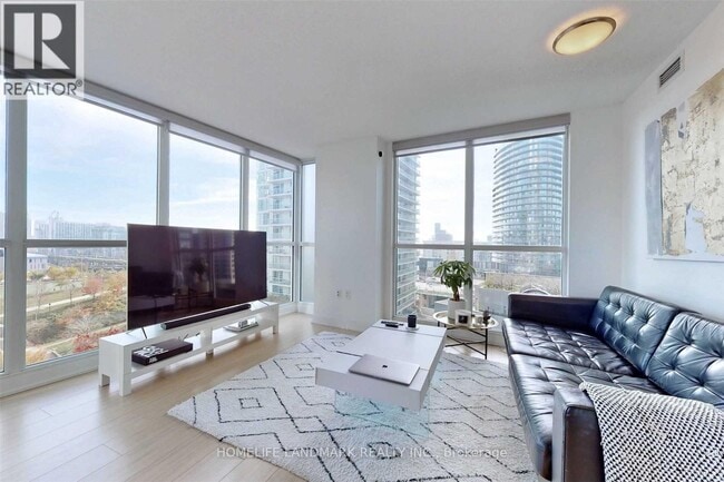 Building Photo - 85-1085 Queens Wharf Rd