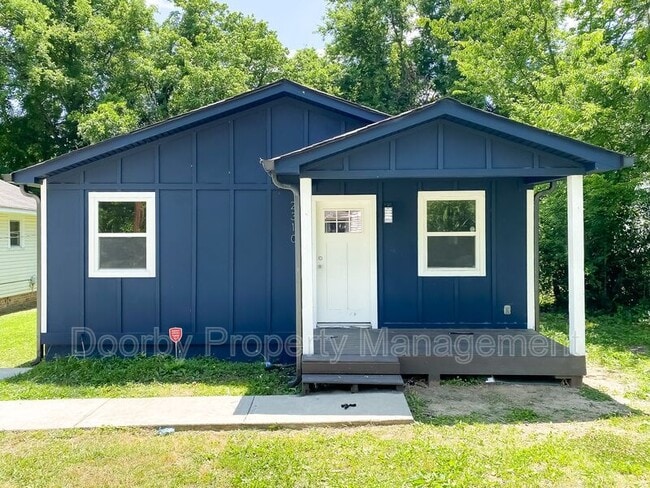 Building Photo - 2310 Cushman St