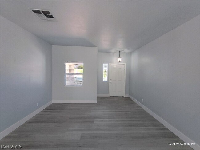 Foto del edificio - 6045 Gum Springs St