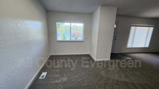 Building Photo - 33425 Benbow Dr E