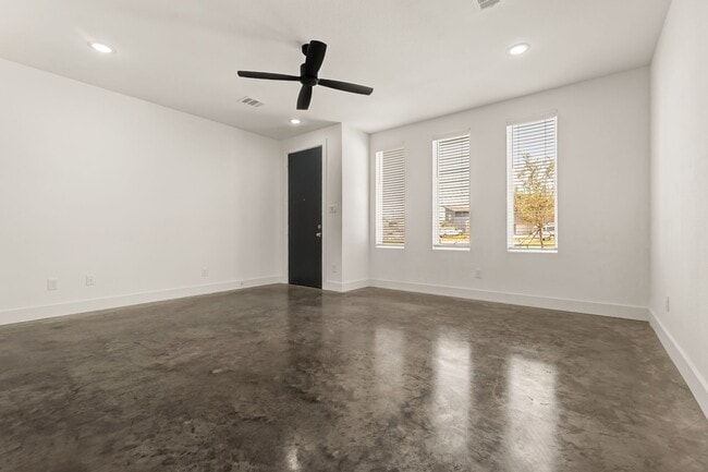 Building Photo - 3003 Alpha Wolf Ct