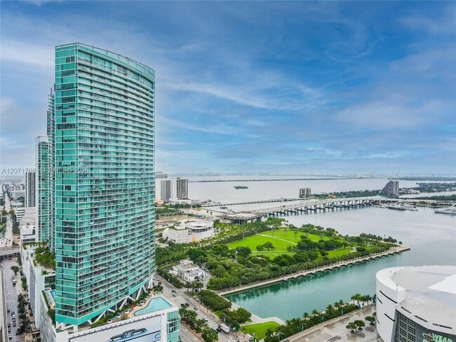 Building Photo - 888 Biscayne Blvd