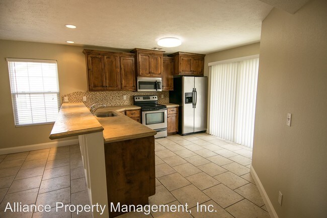 Foto del edificio - 512 Stonemont Dr