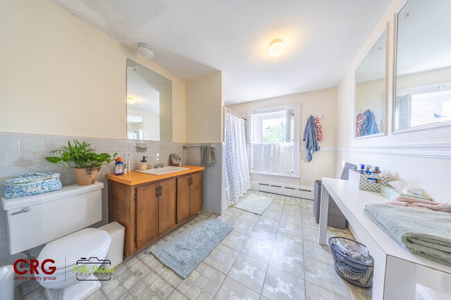 Foto del edificio - 1712 Beacon St