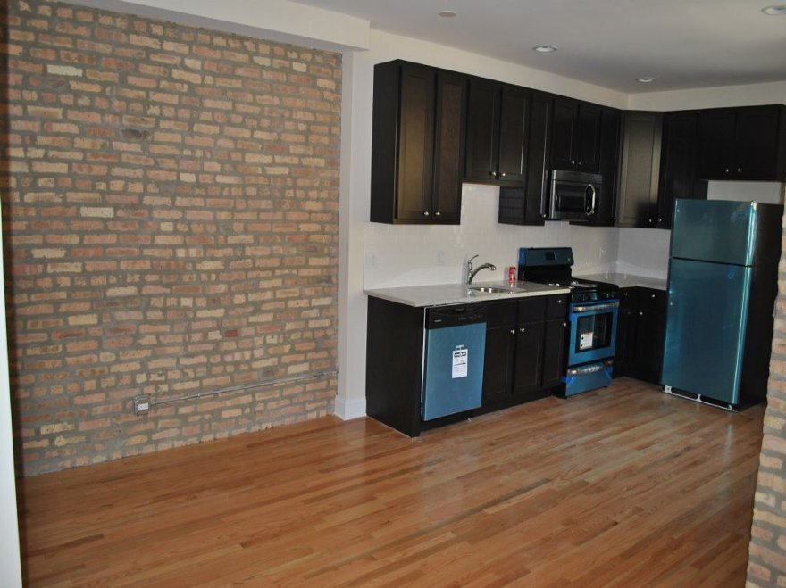Foto principal - 1630 W Fargo Ave
