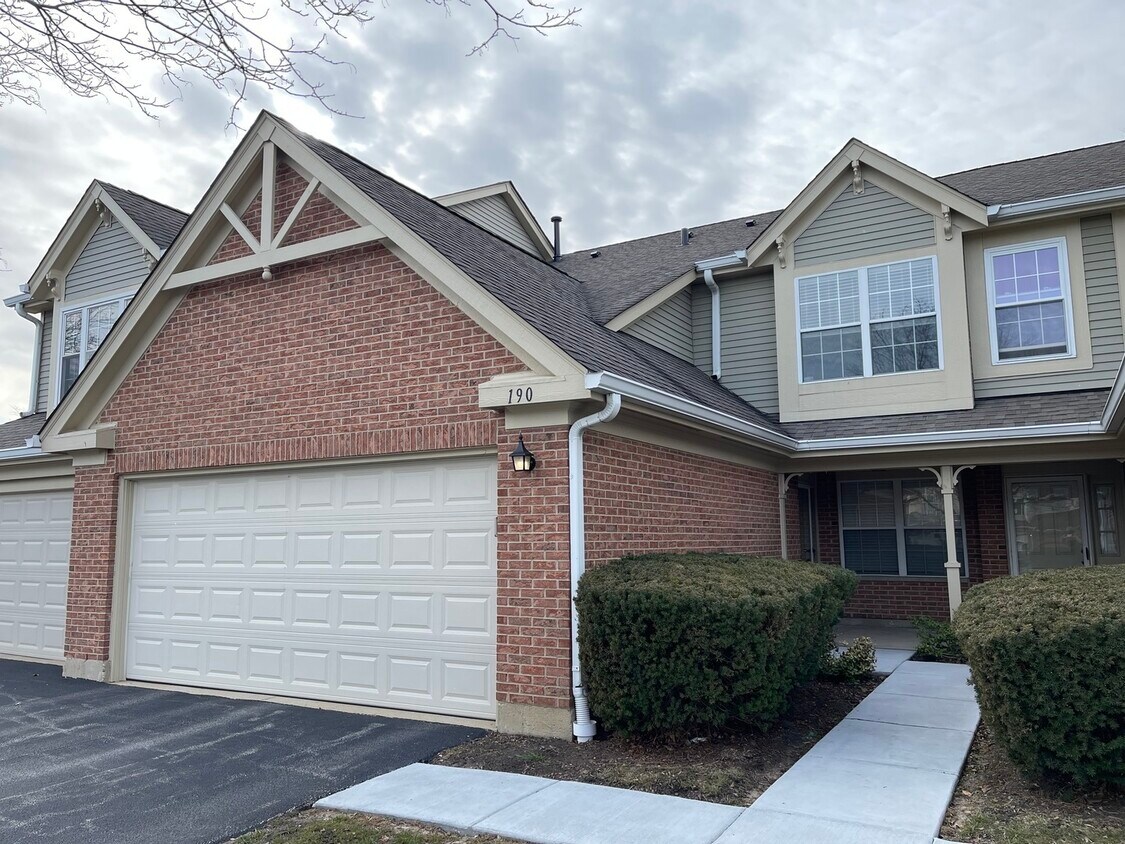 190 Rob Roy Ct, Schaumburg, IL 60194 Townhome Rentals in Schaumburg