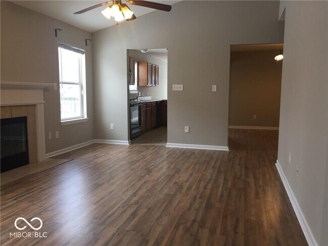 Foto del edificio - 3811 Gray Heather Ln