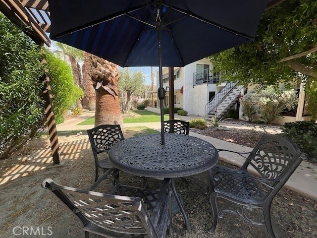 Foto del edificio - 45303 Sunset Ln