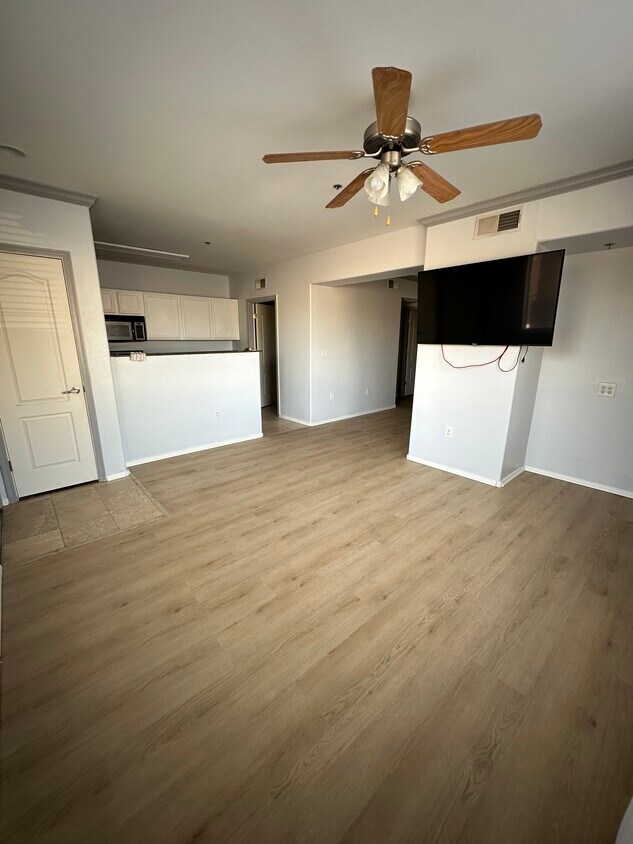 Foto principal - 2134 E Broadway Rd