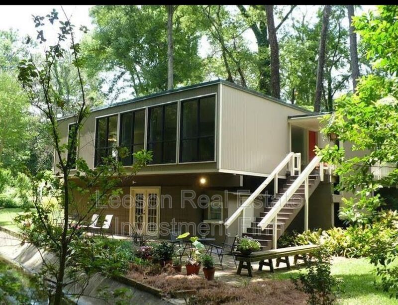 Primary Photo - 4141 Baltimore Ave