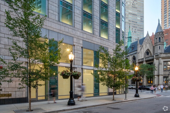 Building Photo - 50 E Chestnut St
