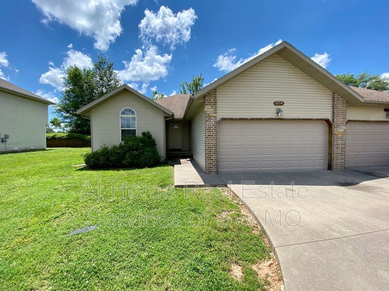 Foto principal - 3154 W Golden Valley