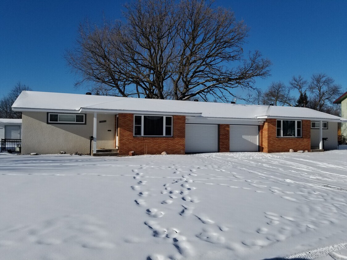6110 Star Lane N.E., Fridley, MN 55432 Townhouse for Rent in Fridley