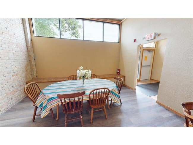 Building Photo - 539 Pacific Ave SW