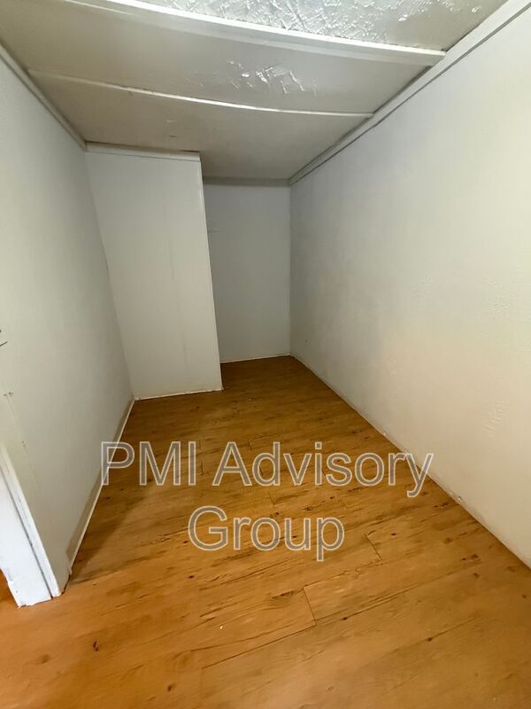 Foto del edificio - 1003 SE 26th St