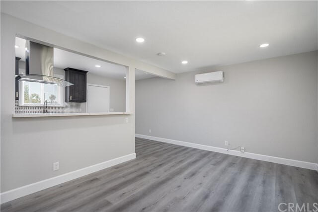 Foto del edificio - 3614 Russell St