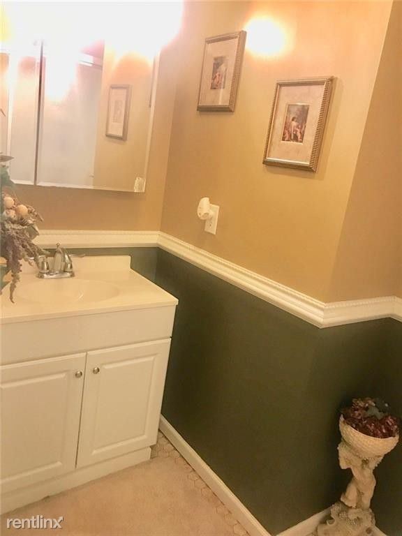 Foto del edificio - 3 br, 1 bath House - 8555 New Harmony Rd.