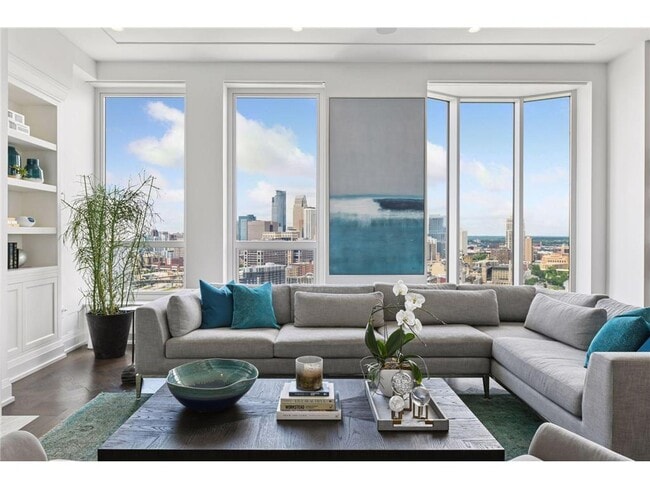 Building Photo - 1111 W River Pkwy