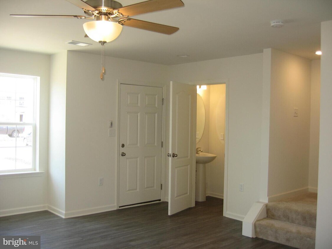 49 Sullyruth Ct, Bunker Hill, WV 25413 Townhouse for Rent in Bunker