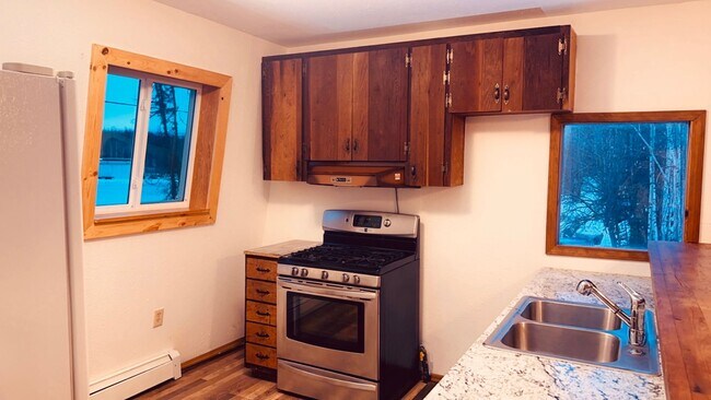 Building Photo - 1601 N Basie Point Cir