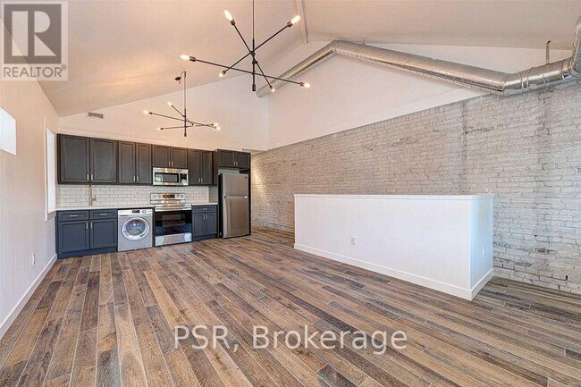 Photo du bâtiment - 89 Hammersmith Ave
