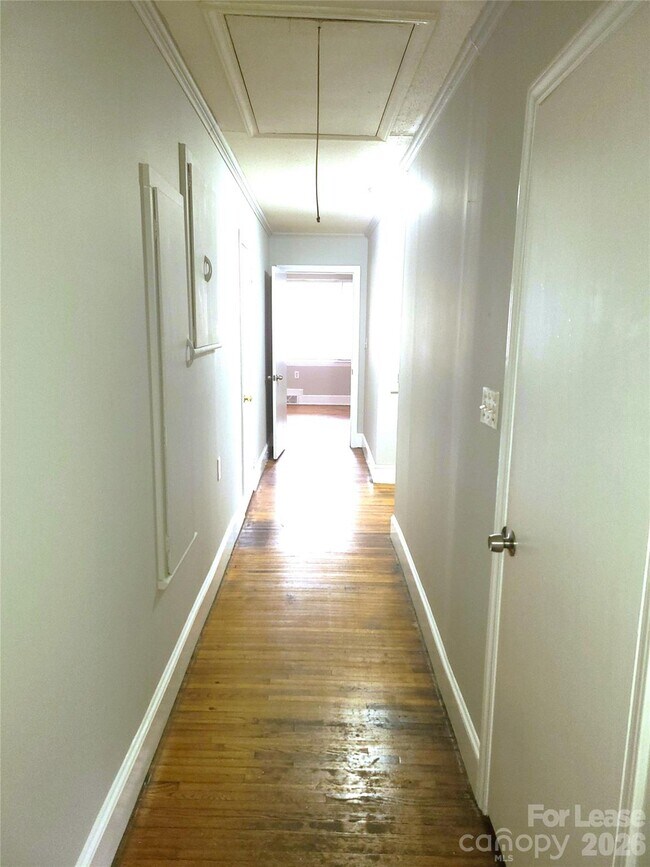 Foto del edificio - 90 Creswell Dr NE