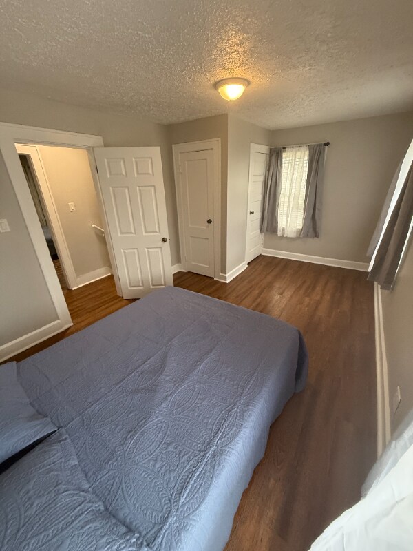 Foto del edificio - 4823 E Michigan St